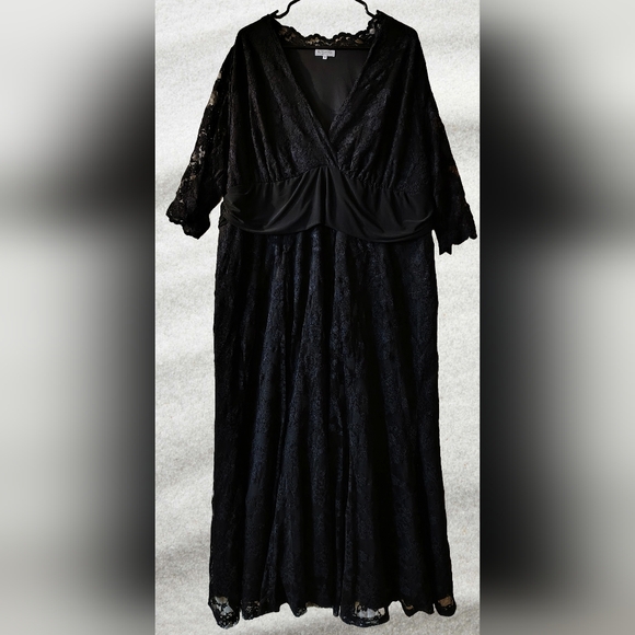 Kiyonna Plus Size Maria Onyx Black Lace Evening Gown Size 4X - Picture 2 of 12